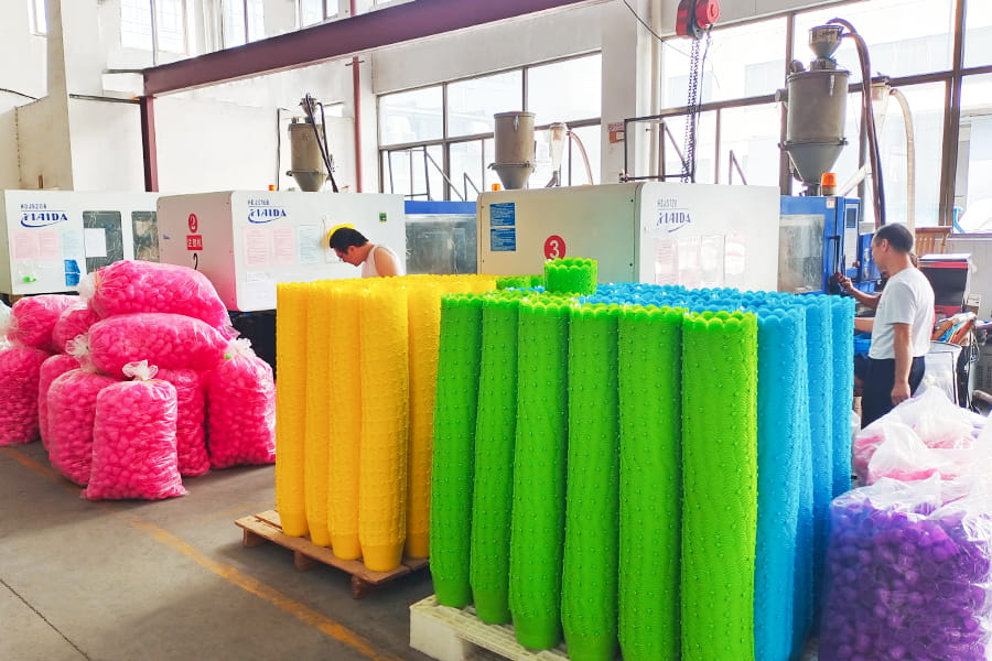 ورش المعارض